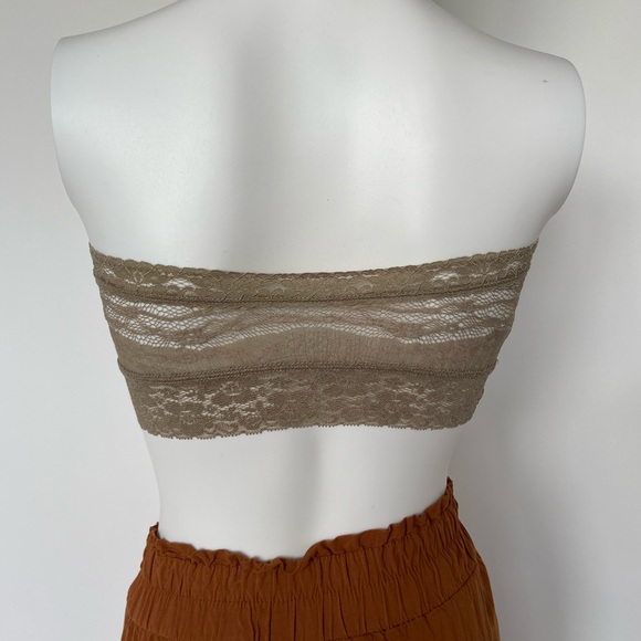 Free People Scalloped Lace Bandeau - Picture 4 of 4